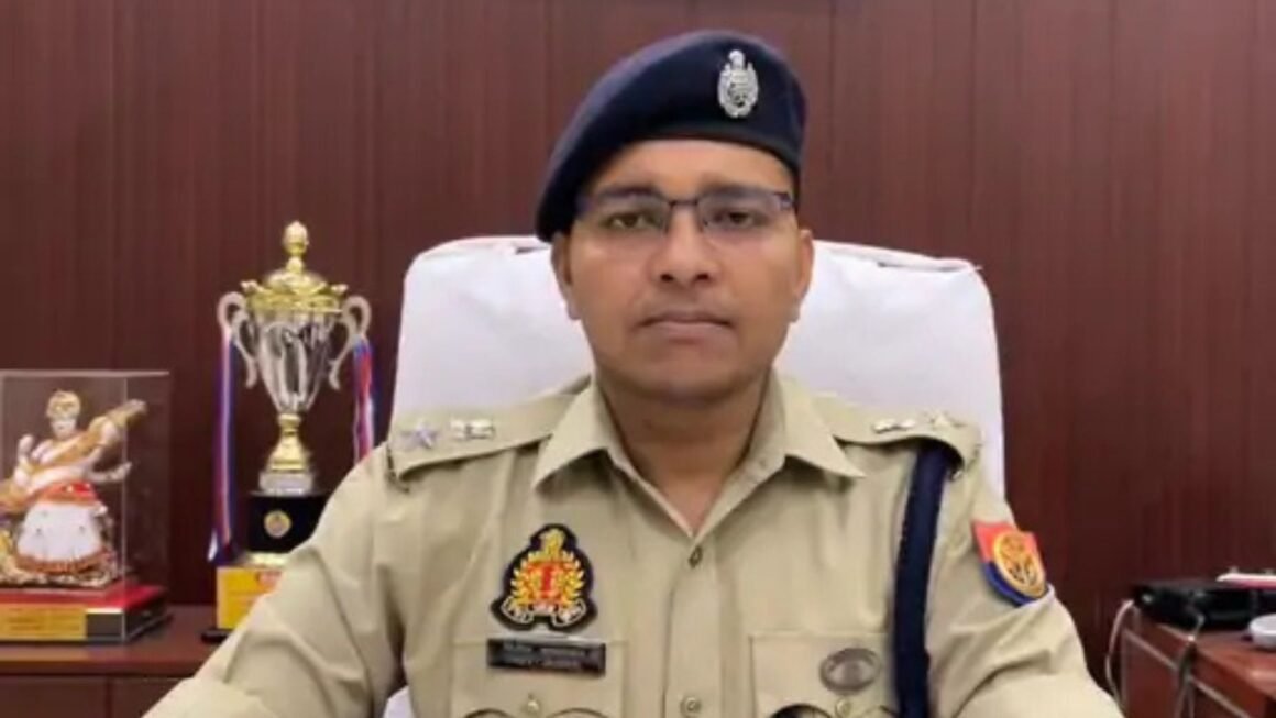 गोंडा पुलिस विभाग में बड़ा फेरबदल: कहोबा और मिश्रौलिया चौकी इंचार्ज हटाए गए, विवेक मौर्य बने नए प्रभारी
