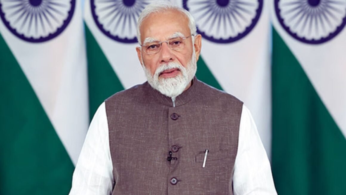 47 स्थानों पर 16वां रोजगार मेला आज: पीएम मोदी बांटेंगे 51,000 से अधिक नियुक्ति पत्र, युवाओं को मिलेगा सरकारी सेवाओं में अवसर