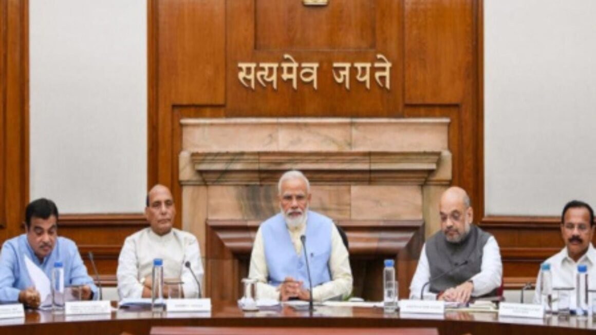 मोदी कैबिनेट में जल्द होगा बड़ा फेरबदल: मंत्रियों की परफॉर्मेंस रिपोर्ट तैयार, नए चेहरों को मिल सकता है मौका
