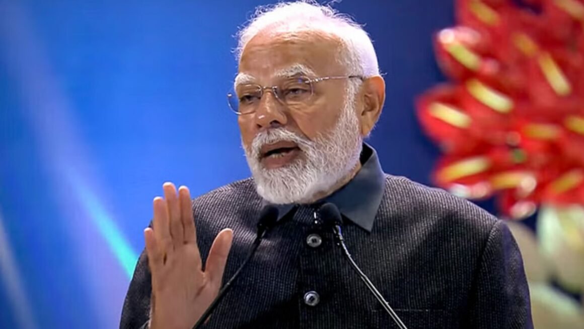 पीएम मोदी बिहार बंगाल दौरा, 12,000 करोड़ से अधिक की सौगात, मोतिहारी व दुर्गापुर में करेंगे जनसभा