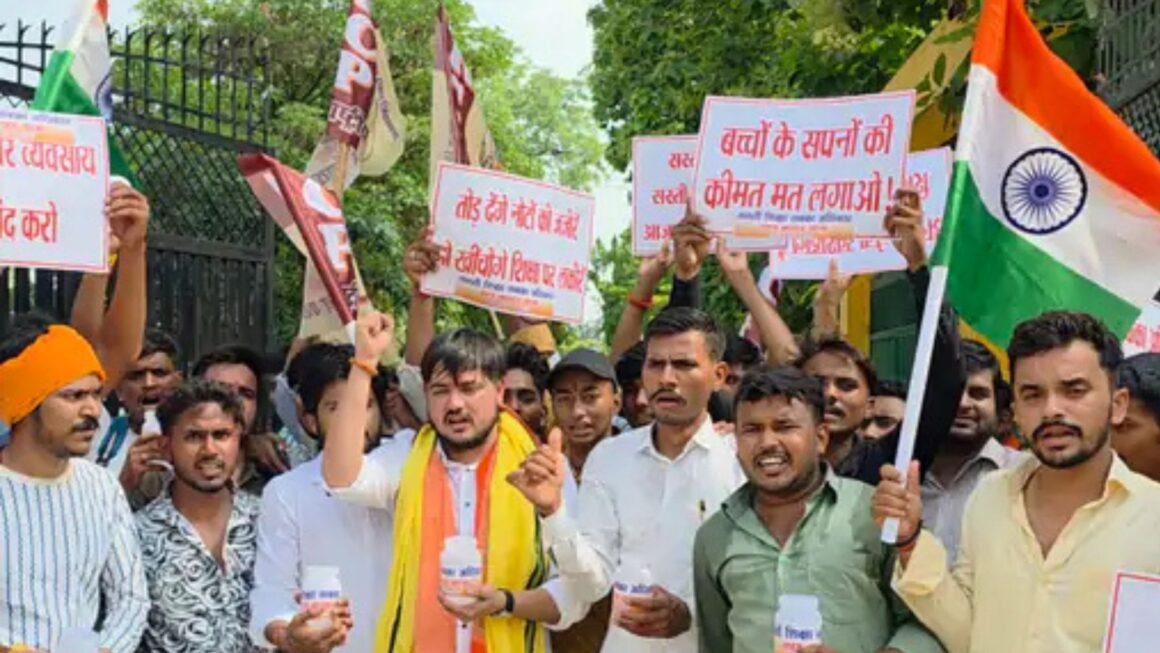125 किमी पैदल चलकर सीएम योगी को करेंगे जलाभिषेक