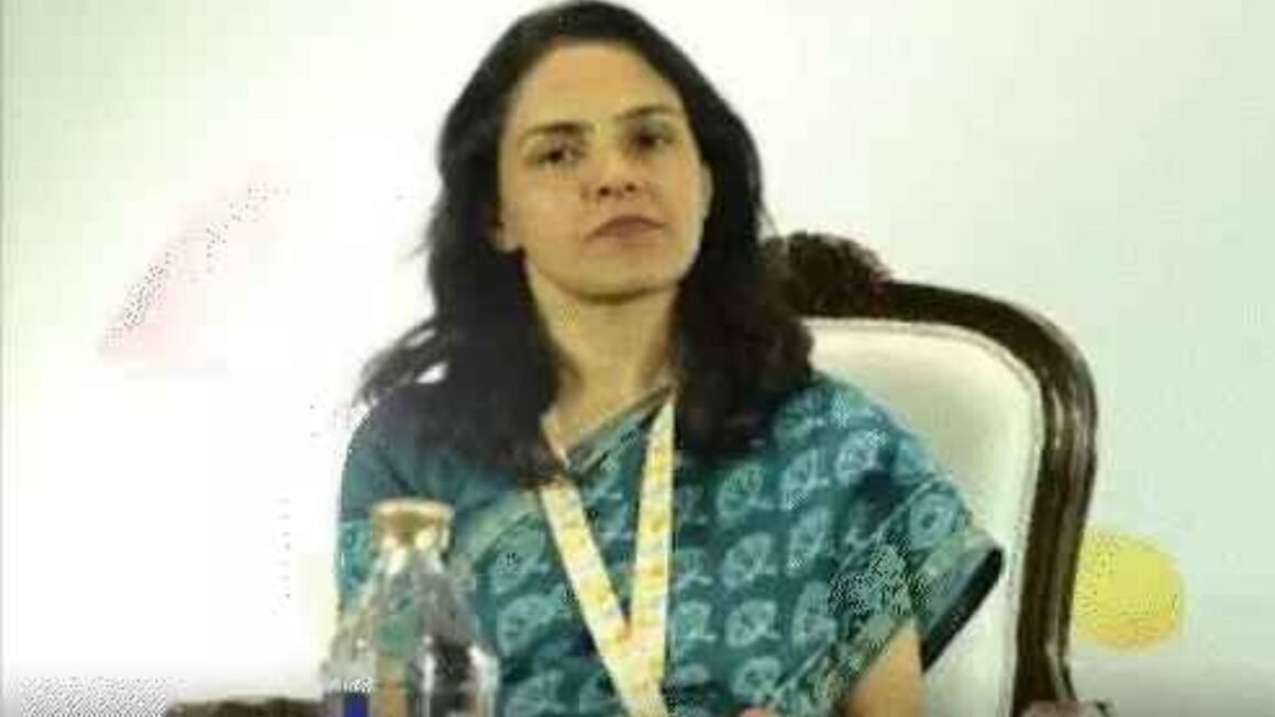 लखनऊ कमिश्नर डॉ. रोशन जैकब का तबादला: विजय विश्वास पंत को मिली कमान, नए मंडलायुक्त का कार्यभार संभालने का ऐलान