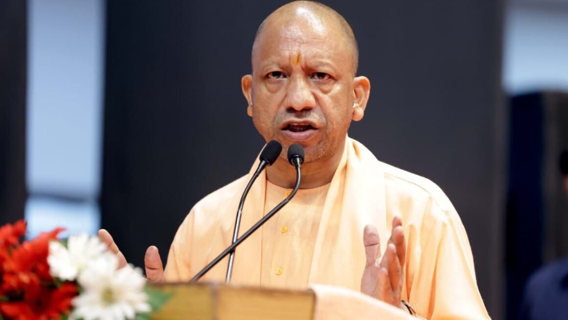 आंगनबाड़ी बहनों को मिलेगा स्मार्टफोन, मानदेय वृद्धि के साथ स्वास्थ्य व सशक्तिकरण अभियान का किया गया भव्य शुभारंभ