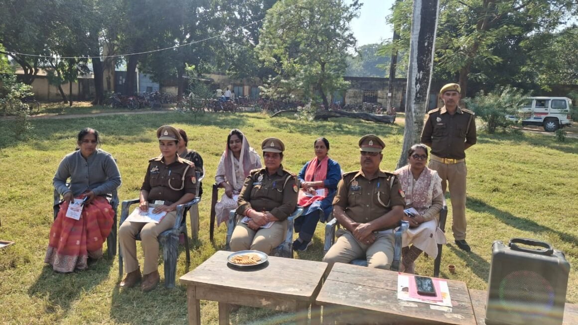 गोंडा पुलिस ने कस्तूरबा गांधी विद्यालय में आयोजित किया यातायात जागरूकता कार्यक्रम, छात्राओं को दिए गए सुरक्षा मंत्र