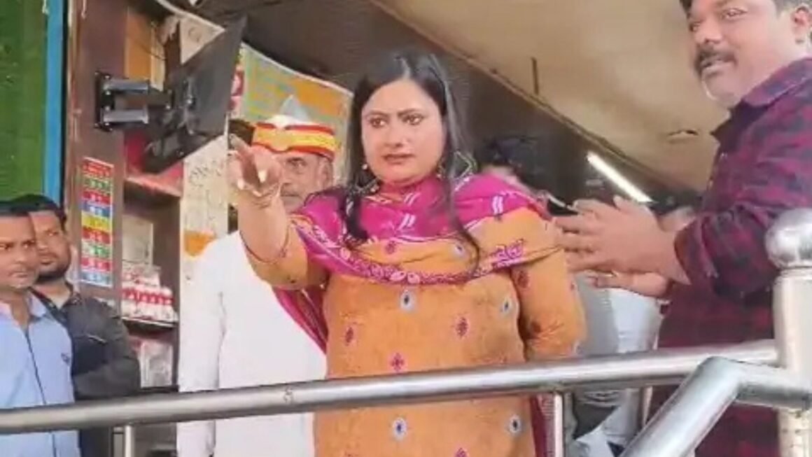 होली से पहले गोंडा में बड़ा एक्शन! खाद्य विभाग की छापेमारी में 3 दुकानों से 8 सैंपल, मिलावटखोरों में हड़कंप
