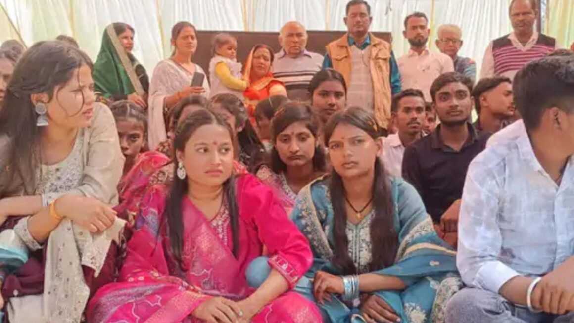 आंखों में सपने और दिल में संकल्प: इंटर छात्रों के विदाई समारोह में गूंजा जिम्मेदारी और सफलता का संदेश