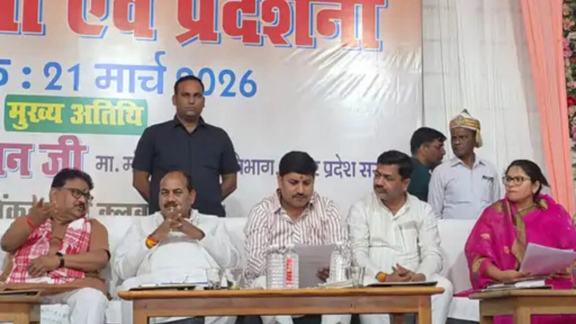 “युद्ध भी रोक नहीं पाएगा सप्लाई!”—Dara Singh Chauhan का बड़ा दावा, गैस-पेट्रोल पर दिया भरोसा