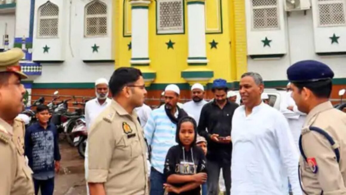 ईद से पहले गोंडा में हाई अलर्ट! SP खुद सड़कों पर उतरे, हर संवेदनशील इलाके की सुरक्षा जांची