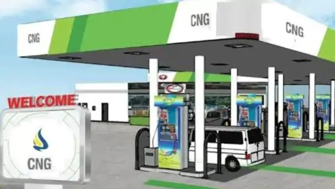 CNG फिर हुई महंगी! 15 दिन में चौथी बार बढ़े दाम, दिल्ली में ₹83 पार पहुंची कीमतें, अब बढ़ेगा हर सफर का खर्च